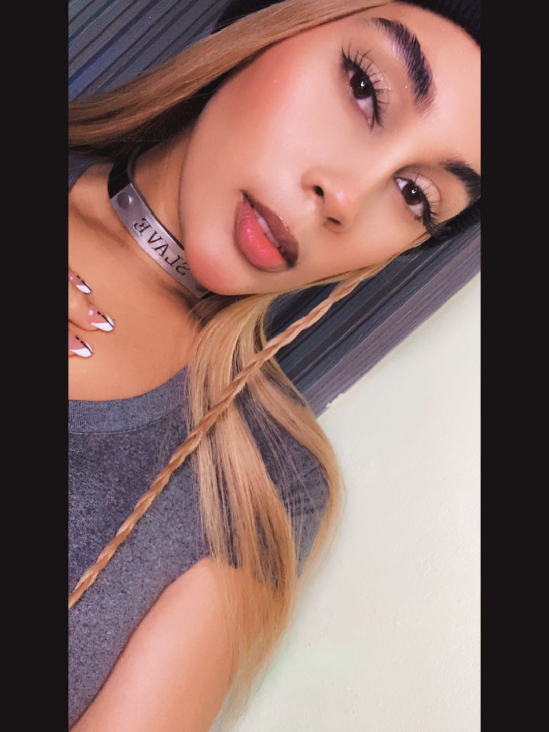 Yazz from Dominican Rep. live on Azarr